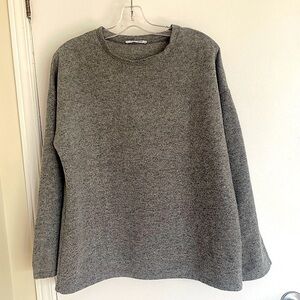 ZARA Trafaluc, Cosy  Grey long sleeved lightweight sweatshirt top. Size Medium